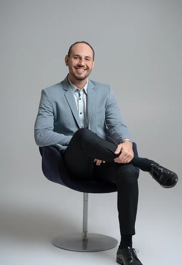 Dr. Cristiano Cruz - Médico Nutrólogo